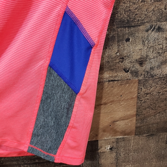 Under armour striped short sleeve athletic top - Picture 4 of 7